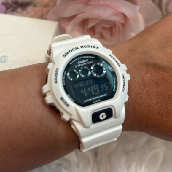 💖💖Excellent condition Baby-G watch